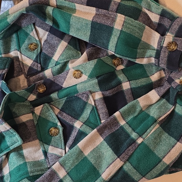 Soft Flannel Jacket - Picture 3 of 3